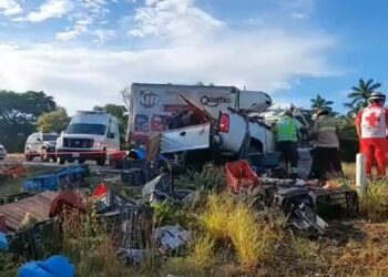‘Burla’ a la MUERTE al sobrevivir a carreterazo y quedar PRENSADO en Tampico