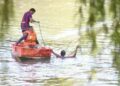 Hermanitos MUEREN ahogados al meterse a nadar a un RÍO de Veracruz