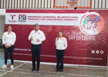 Alcalde de Río Bravo entrega apoyos del programa “Yo También Soy Diferente”