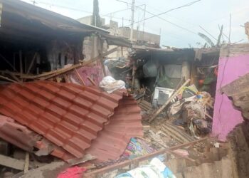 Bebé MUERE por el DERRUMBE de su humilde casita a causa de la lluvia en Edoméx
