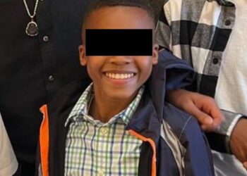 MUERE niño por CORRER bajo el ardiente sol por un castigo de la escuela
