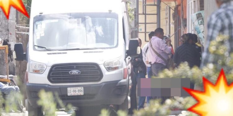 BEBITA es hallada VIVA junto a los cadáveres de papá, mamá y hermanita ASESINADOS