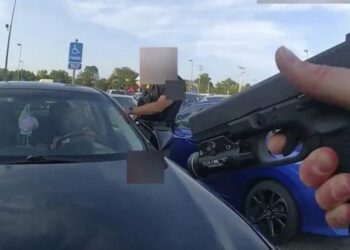 Video. Difunden imágenes del momento en que policía MATA a una EMBARAZADA afroamericana