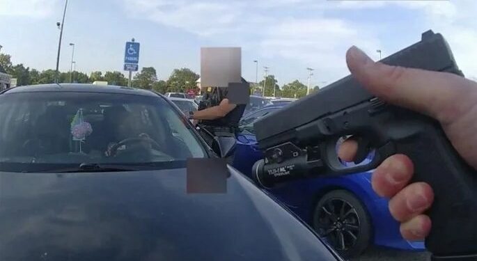 Video. Difunden imágenes del momento en que policía MATA a una EMBARAZADA afroamericana