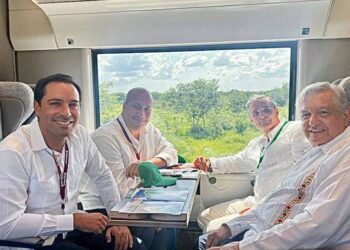 Histórico: ¡Estrena AMLO el Tren Maya!, hace su primer recorrido