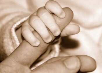 Amor de padre: muere protegiendo a su bebita durante balacera en Monterrey