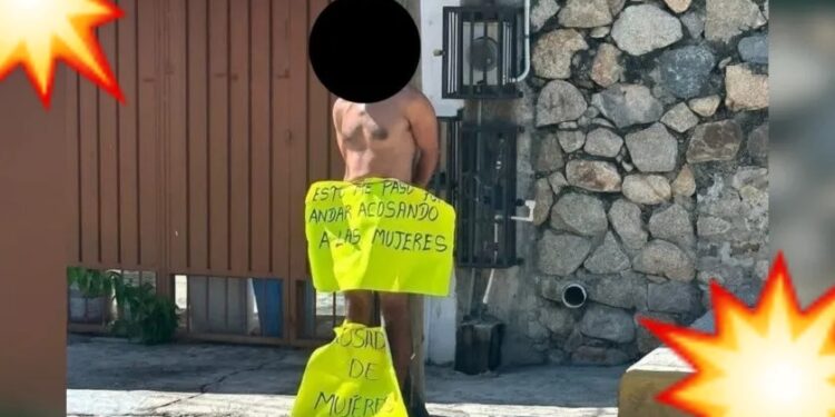 Video. ¡Desnudan y amarran a un poste a sujeto por “acosador de mujeres”!