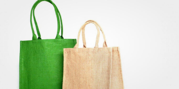 Eco-amigables y funcionales: Bolsas biodegradables para empresas